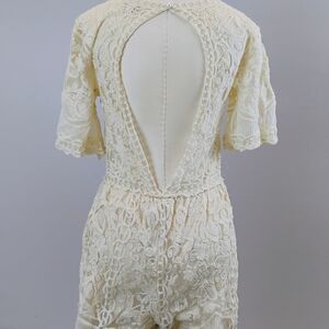 Source Unknown Cream Lace Romper